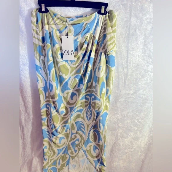 ZARA Crop Top and Wrap Skirt - Matching Set - Picture 8 of 9